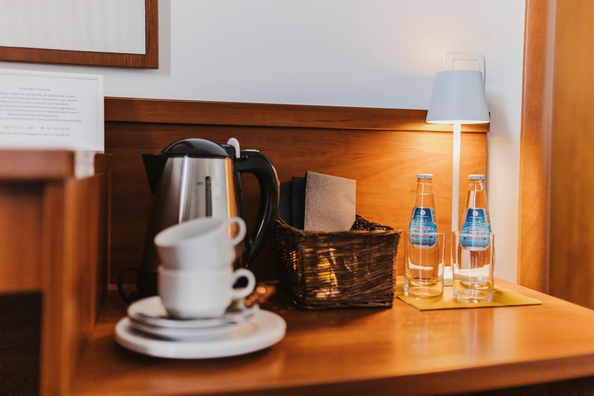 Hotel I Restauracja Borowianka Ostrów Wielkopolski Eksteriør bilde