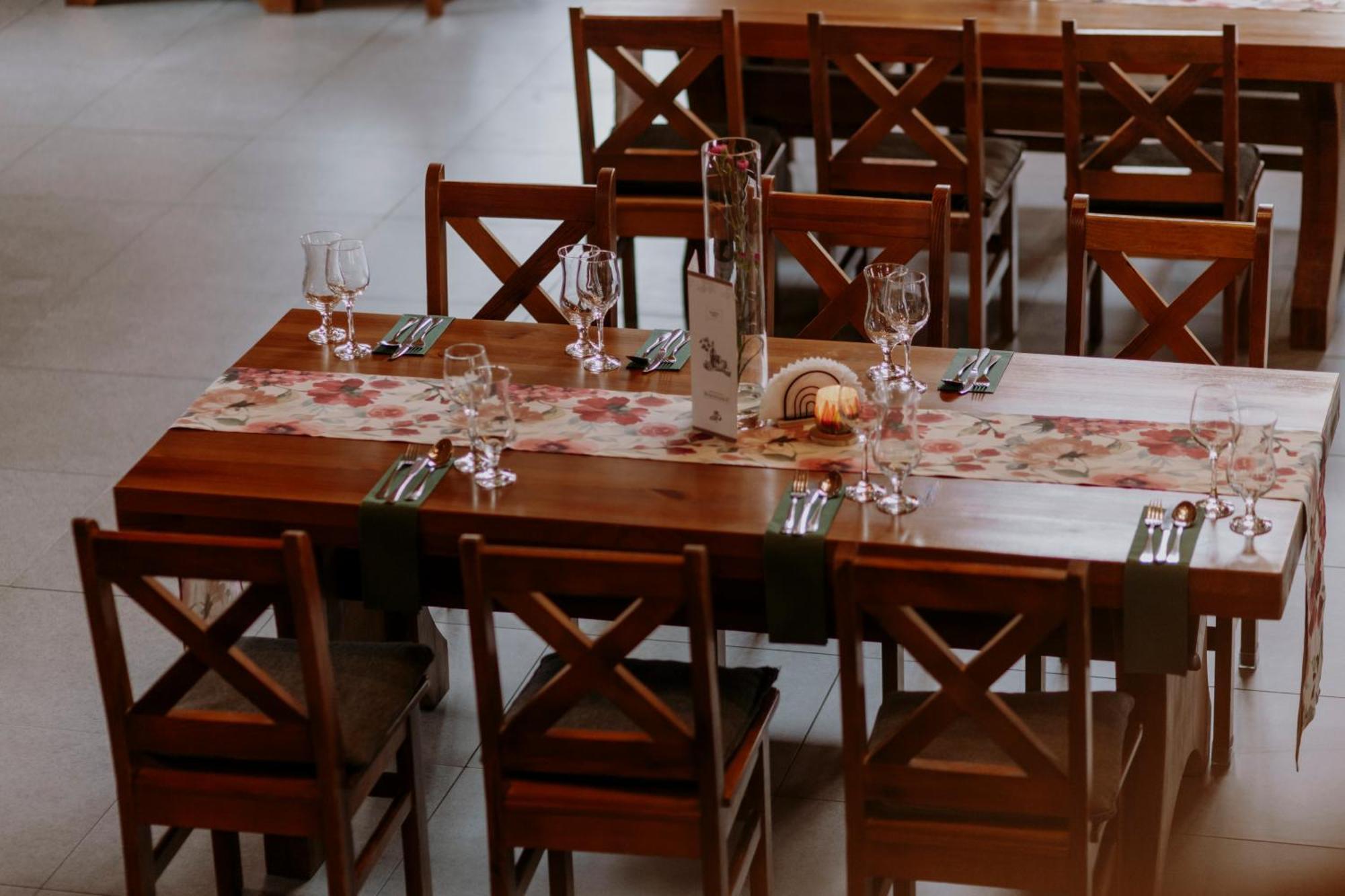 Hotel I Restauracja Borowianka Ostrów Wielkopolski Eksteriør bilde