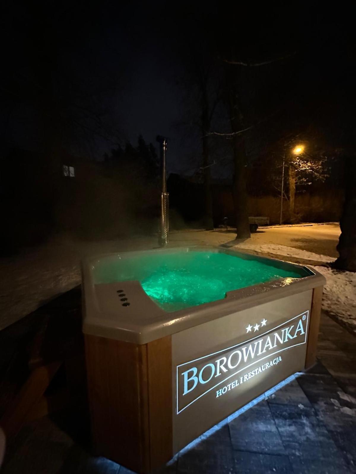 Hotel I Restauracja Borowianka Ostrów Wielkopolski Eksteriør bilde