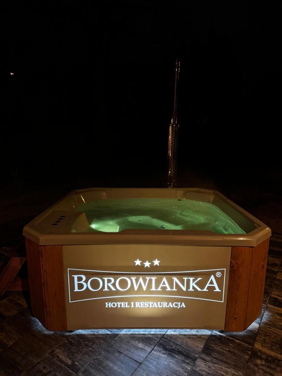Hotel I Restauracja Borowianka Ostrów Wielkopolski Eksteriør bilde