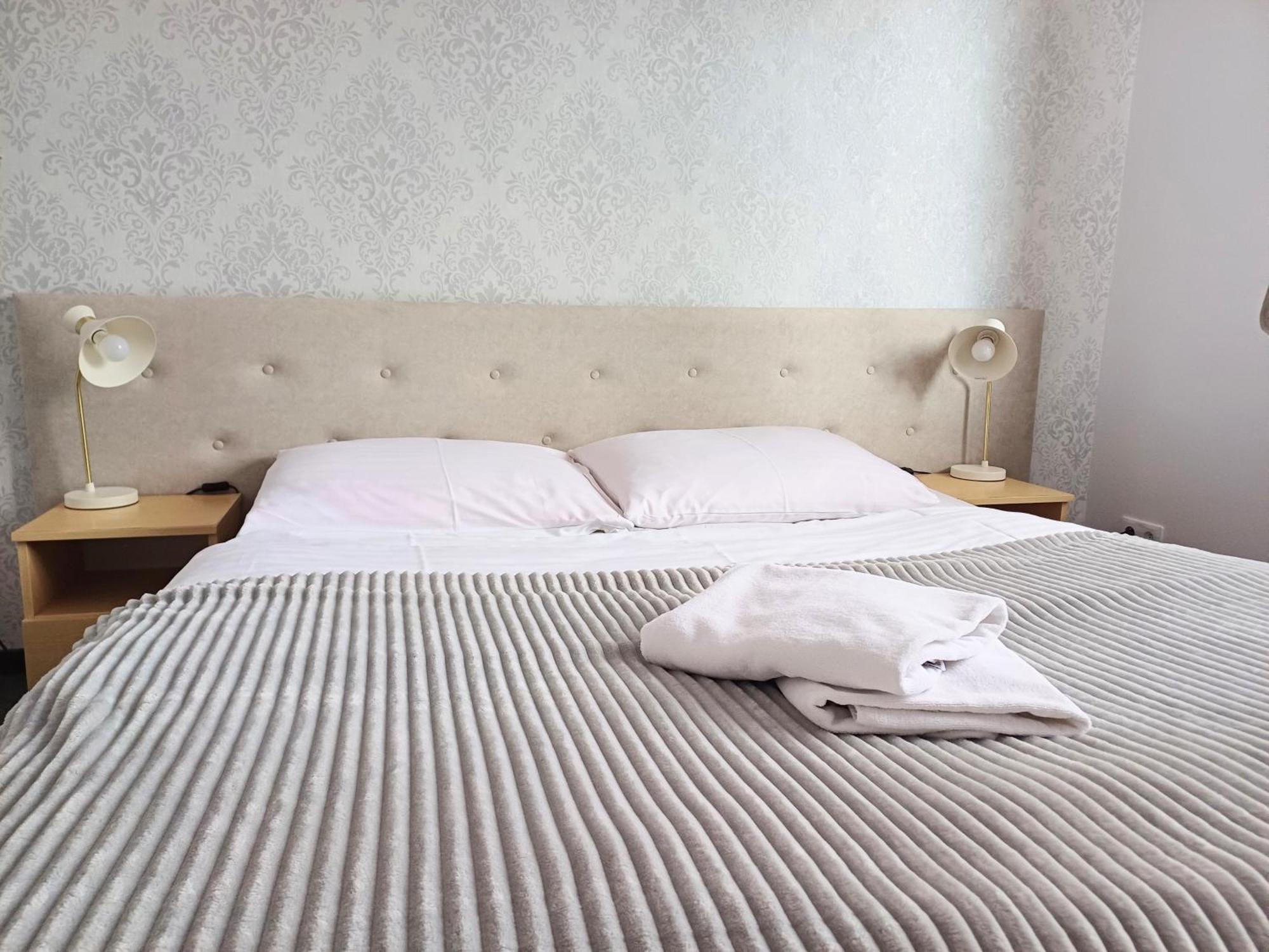 Hotel I Restauracja Borowianka Ostrów Wielkopolski Eksteriør bilde